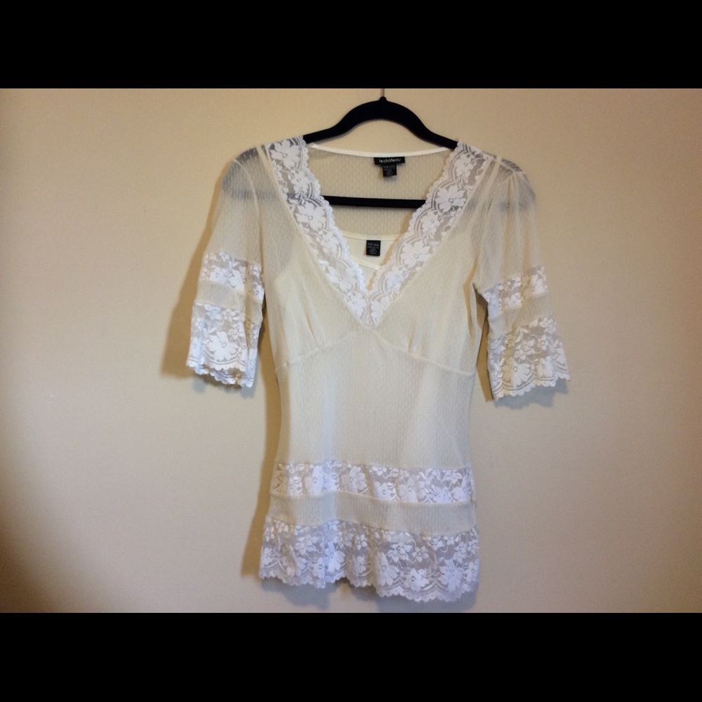 Le Chateau Elegant top